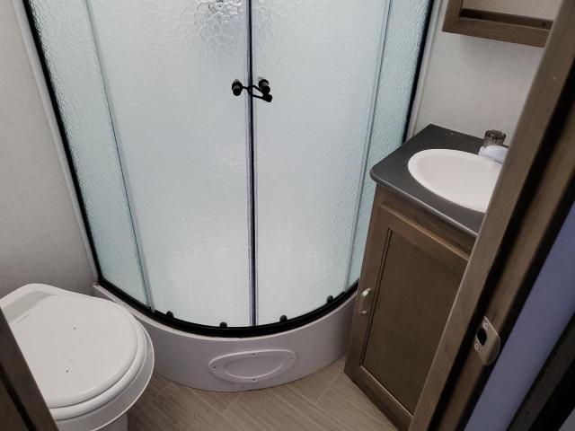 4YDT22122MD410507 - 2021 KEYSTONE PASSPORT WHITE photo 8