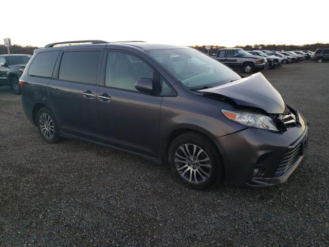 5TDYZ3DC3KS994416 - 2019 TOYOTA SIENNA XLE GRAY photo 4