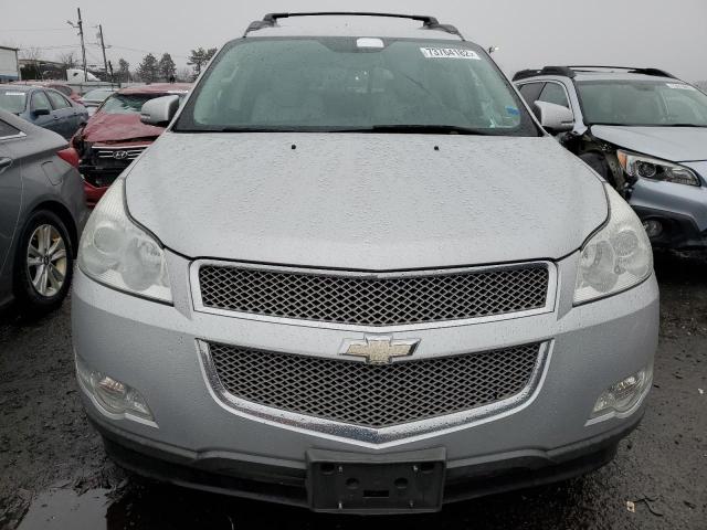 1GNEV33D49S131321 - 2009 CHEVROLET TRAVERSE LTZ GRAY photo 5