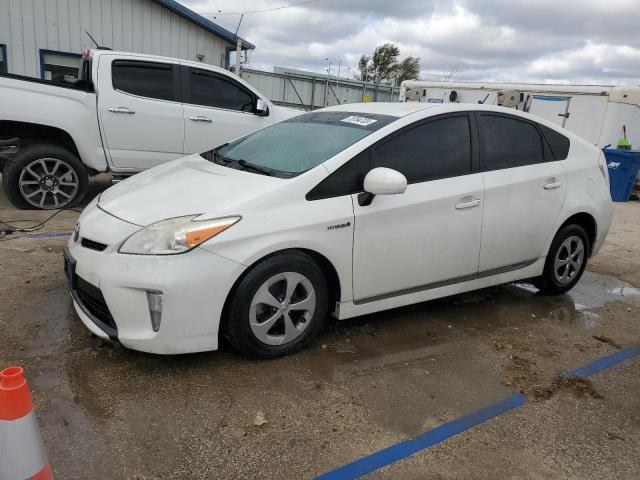 JTDKN3DU1D0345827 - 2013 TOYOTA PRIUS WHITE photo 1