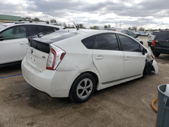 JTDKN3DU1D0345827 - 2013 TOYOTA PRIUS WHITE photo 3