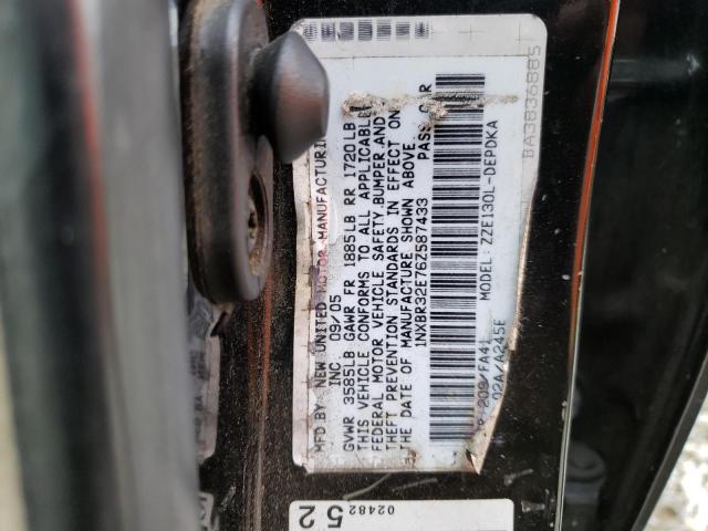 1NXBR32E76Z587433 - 2006 TOYOTA COROLLA CE BLACK photo 12