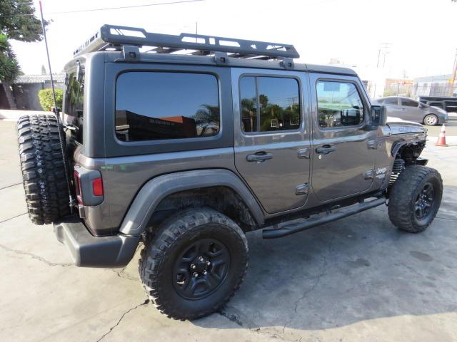1C4HJXDG3JW272377 - 2018 JEEP WRANGLER U SPORT Сірий фото 3