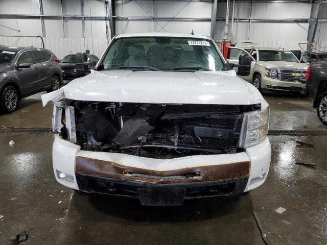 2GCFK13Y571708142 - 2007 CHEVROLET 1500 K1500 CREW CAB WHITE photo 5