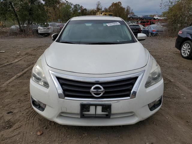 1N4AL3AP5FC256365 - 2015 NISSAN ALTIMA 2.5 WHITE photo 5