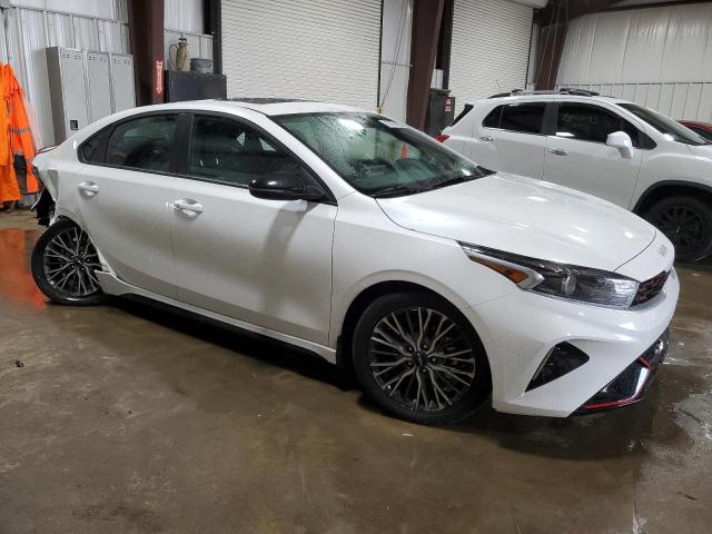 3KPF54AD8PE658980 - 2023 KIA FORTE GT LINE WHITE photo 4