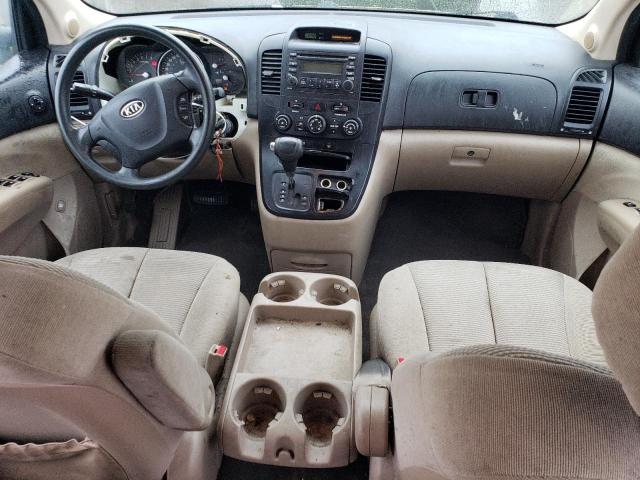 KNDMB133586257770 - 2008 KIA SEDONA GOLD photo 8