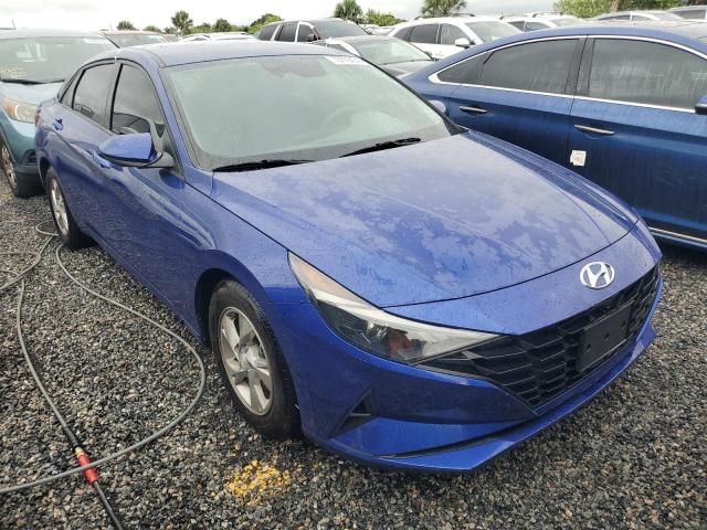 5NPLL4AG8MH049396 - 2021 HYUNDAI ELANTRA SE BLUE photo 4