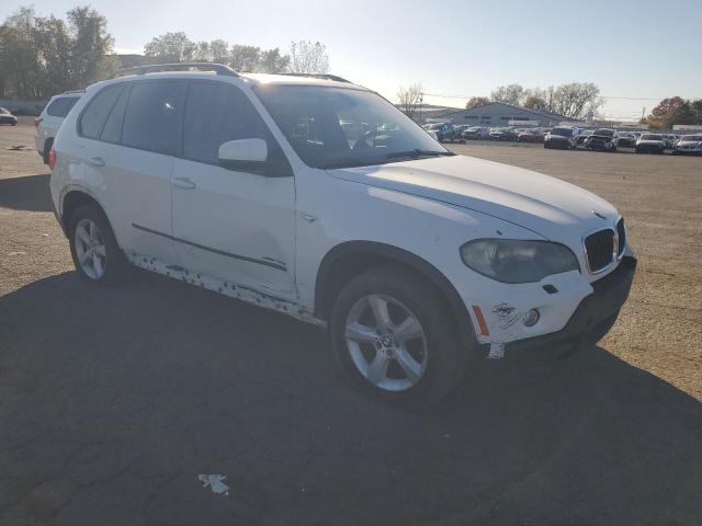 5UXFE435X9L037948 - 2009 BMW X5 XDRIVE30I WHITE photo 4