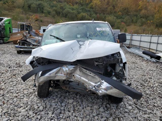 1GAZGPFGXJ1317546 - 2018 CHEVROLET EXPRESS G3 LT WHITE photo 5