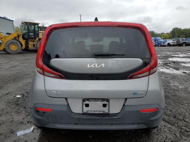 KNDJ33AU8N7816757 - 2022 KIA SOUL EX GRAY photo 6