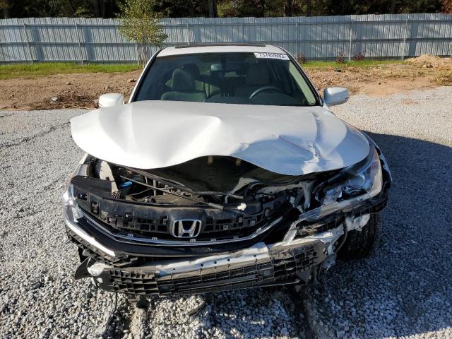 1HGCR2F89GA162839 - 2016 HONDA ACCORD EXL WHITE photo 5