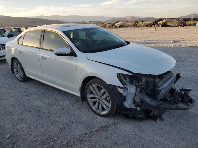 1VWLA7A36KC004824 - 2019 VOLKSWAGEN PASSAT WOLFSBURG WHITE photo 4