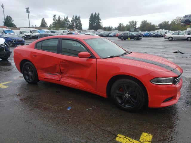 2C3CDXBG7HH612146 - 2017 DODGE CHARGER SE RED photo 4