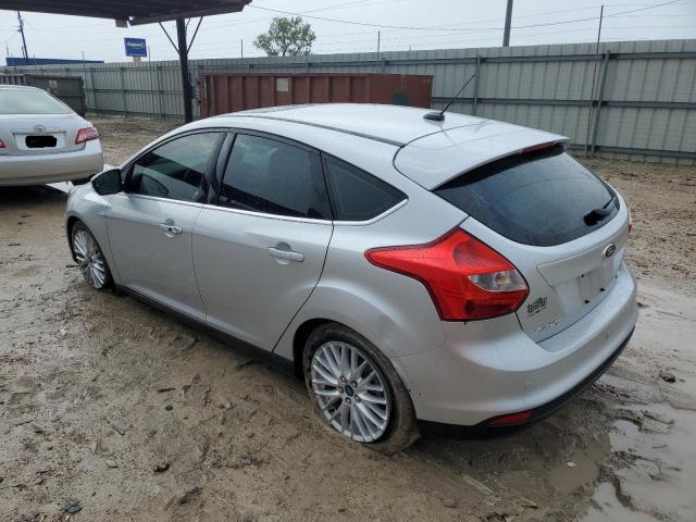 1FADP3N25EL422432 - 2014 FORD FOCUS TITANIUM SILVER photo 2