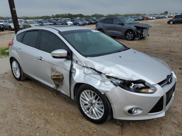 1FADP3N25EL422432 - 2014 FORD FOCUS TITANIUM SILVER photo 4