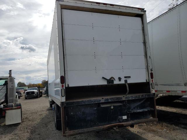 3FRNF7FA7FV745621 - 2015 FORD F750 SUPER DUTY WHITE photo 2