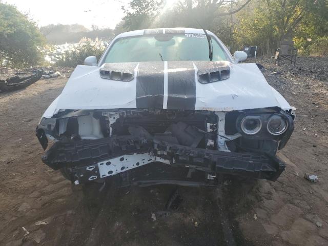 2C3CDZBT2FH913610 - 2015 DODGE CHALLENGER SXT PLUS WHITE photo 5