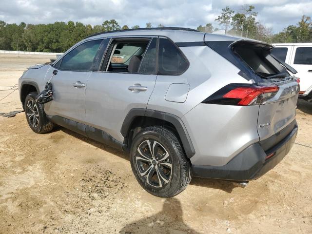 2T3K1RFV3KC019266 - 2019 TOYOTA RAV4 LE SILVER photo 2