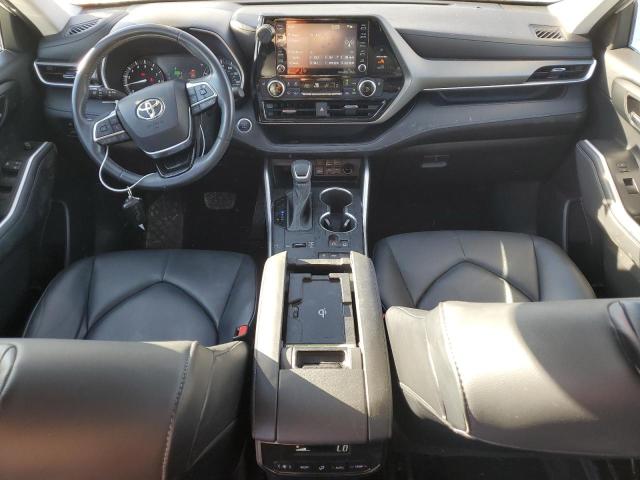 5TDGZRAHXMS056270 - 2021 TOYOTA HIGHLANDER XLE WHITE photo 8