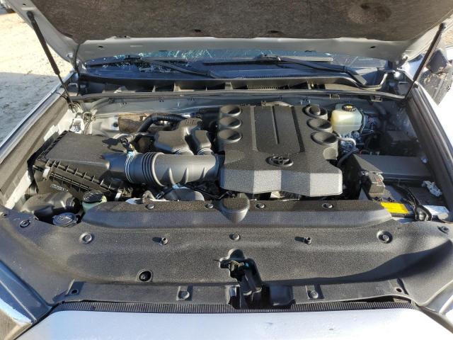 JTEMU5JR4M5891396 - 2021 TOYOTA 4RUNNER SR5/SR5 PREMIUM 银色 照片 12