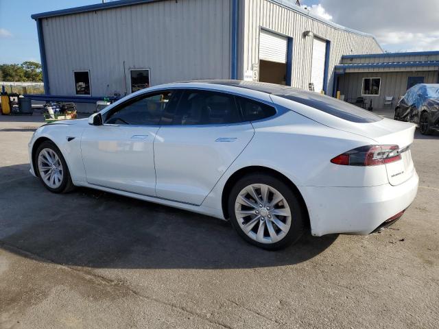 5YJSA1E13GF170197 - 2016 TESLA MODEL S Սպիտակ լուսանկար 2