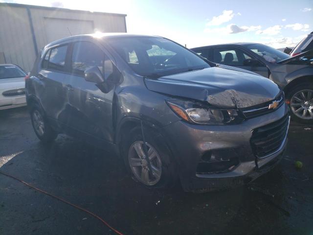 3GNCJKSB3LL193618 - 2020 CHEVROLET TRAX LS GRAY photo 4