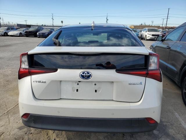 JTDKARFU0L3111980 - 2020 TOYOTA PRIUS L WHITE photo 6