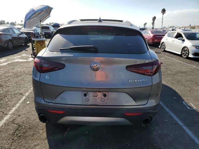 ZASFAKPN9J7B89512 - 2018 ALFA ROMEO STELVIO SPORT رمادي صورة 6