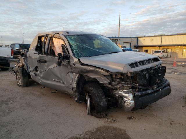 5TFRM5F17KX137925 - 2019 TOYOTA TUNDRA DOUBLE CAB SR/SR5 GRAY photo 4