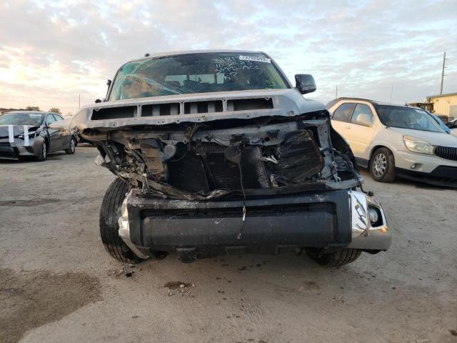 5TFRM5F17KX137925 - 2019 TOYOTA TUNDRA DOUBLE CAB SR/SR5 GRAY photo 5