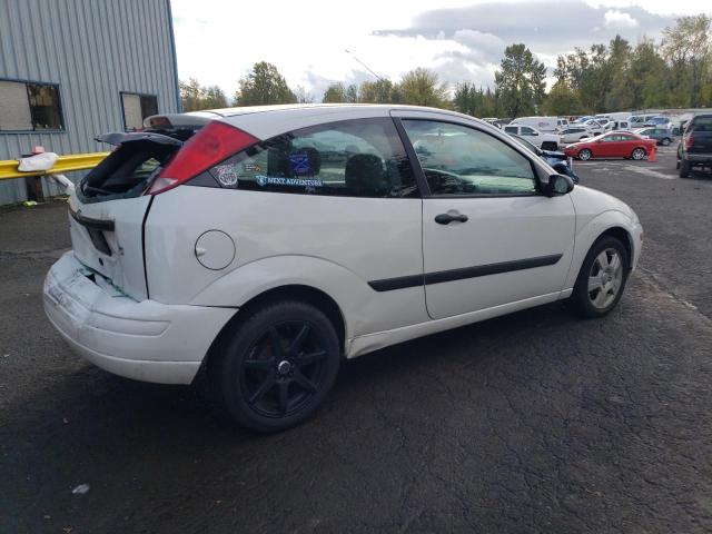 3FAFP31353R129619 - 2003 FORD FOCUS ZX3 WHITE photo 3