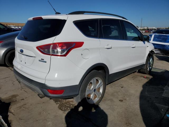 1FMCU0GX4GUC62266 - 2016 FORD ESCAPE SE WHITE photo 3