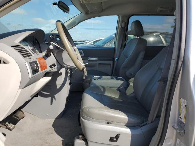 2A8HR54P78R737901 - 2008 CHRYSLER TOWN & COU TOURING 银色 照片 7