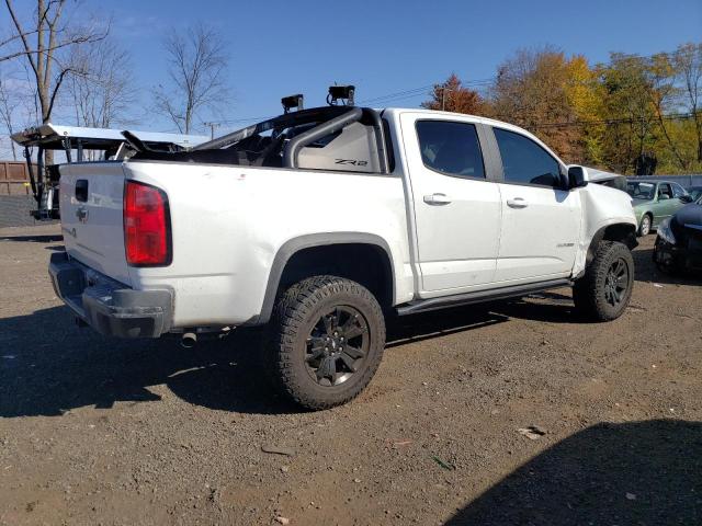 1GCGTEEN9K1332166 - 2019 CHEVROLET COLORADO ZR2 WHITE photo 3