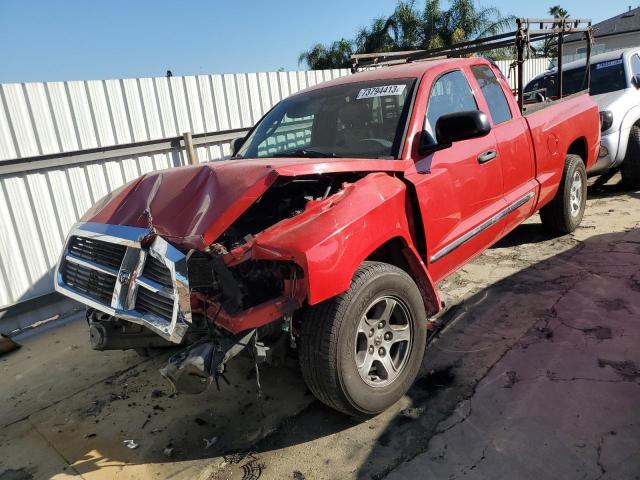 1D7HE52N45S206532 - 2005 DODGE DAKOTA LARAMIE RED photo 1