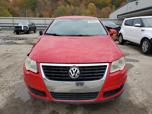 WVWJK73C18P049143 - 2008 VOLKSWAGEN PASSAT TURBO RED photo 5