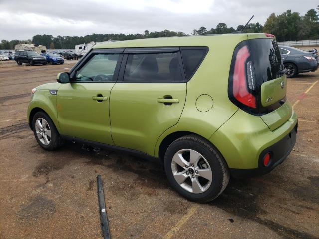 KNDJN2A21J7900173 - 2018 KIA SOUL GREEN photo 2