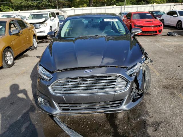 1FA6P0H78F5118239 - 2015 FORD FUSION SE GRAY photo 5