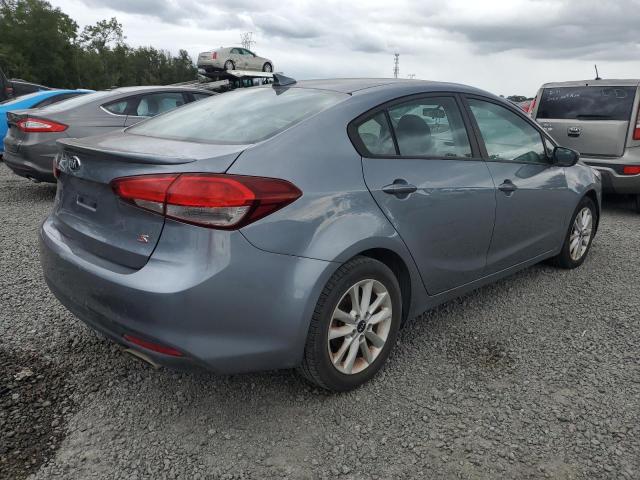 3KPFL4A77HE139369 - 2017 KIA FORTE LX GRAY photo 3