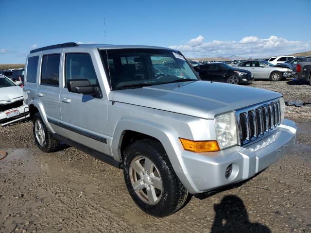 1J8HG48K48C201608 - 2008 JEEP COMMANDER SPORT SILVER photo 4