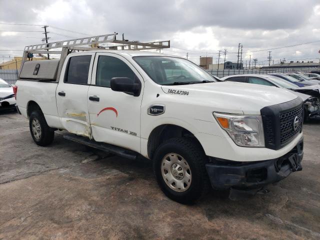 1N6AA1F19HN550932 - 2017 NISSAN TITAN XD S WHITE photo 4