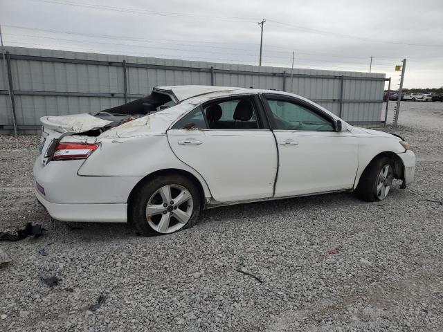 4T1BF3EK7BU675144 - 2011 TOYOTA CAMRY BASE WHITE photo 3