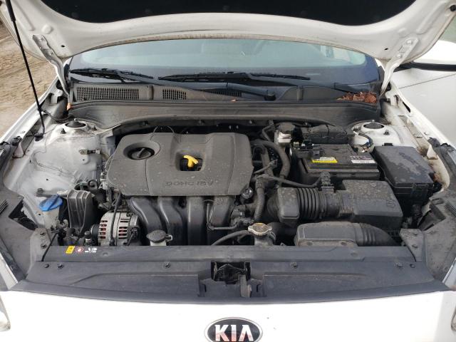 3KPF24AD4KE050164 - 2019 KIA FORTE FE WHITE photo 11