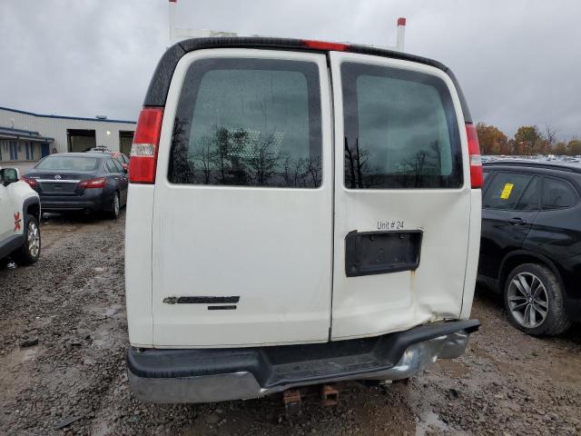 1GCWGAFF8G1268354 - 2016 CHEVROLET EXPRESS G2 WHITE photo 6