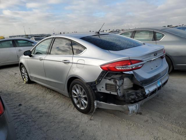 3FA6P0H73HR254794 - 2017 FORD FUSION SE SILVER photo 2