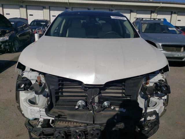 2LMPJ8LR7HBL11245 - 2017 LINCOLN MKX RESERVE أبيض صورة 5