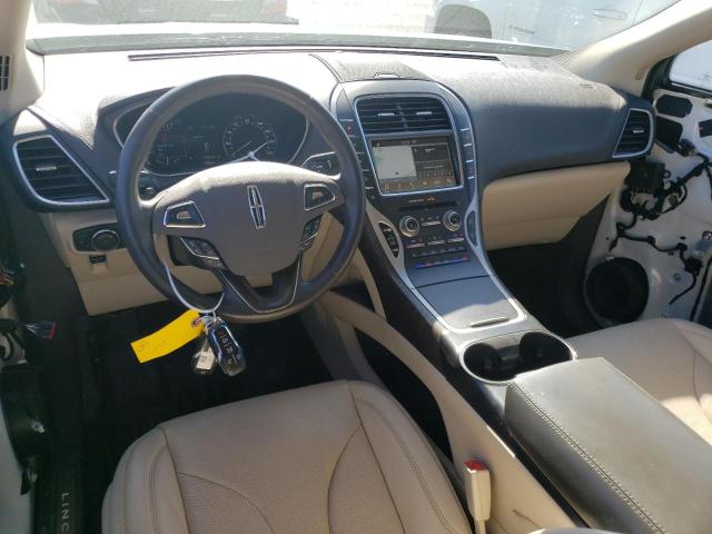 2LMPJ8LR7HBL11245 - 2017 LINCOLN MKX RESERVE أبيض صورة 8