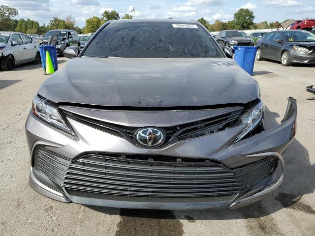 4T1C11AKXRU845536 - 2024 TOYOTA CAMRY LE GRAY photo 5