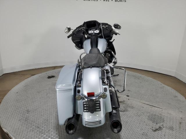 1HD1KHC10PB632950 - 2023 HARLEY-DAVIDSON FLTRX 银色 照片 4